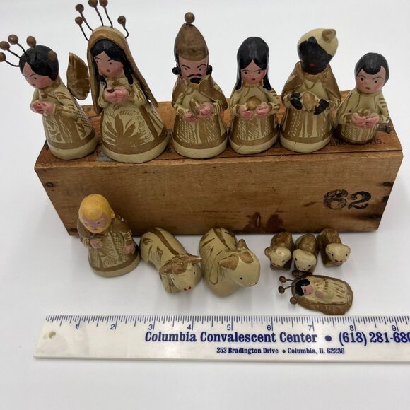 Vtg  Mexican Folk Art Clay Pottery Christmas Nativity Set 13 Pieces Tonala Style - Picture 6 of 6